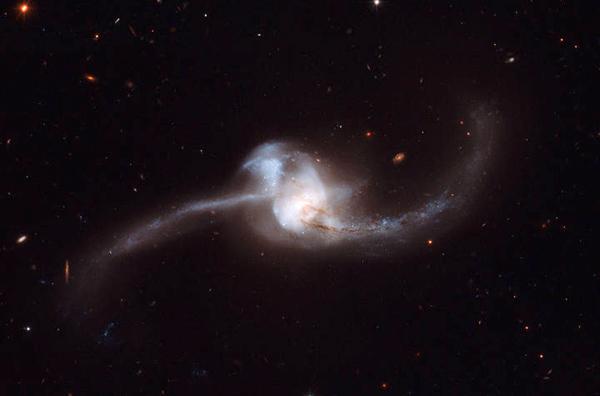 356493-galaxia-1.jpg.dad0a640352a16d74f8