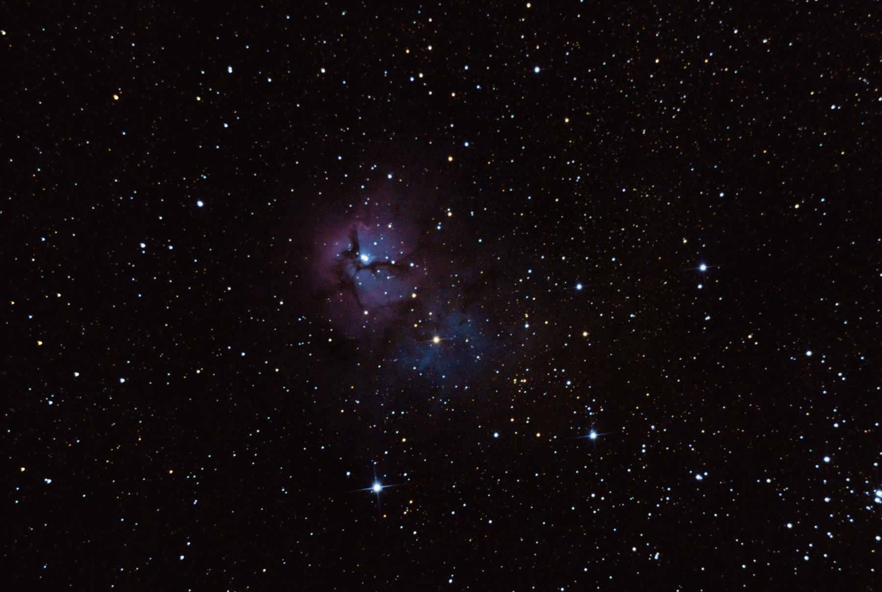 5776b57366f00_NebulosaTrifida_SD_Crop.jp