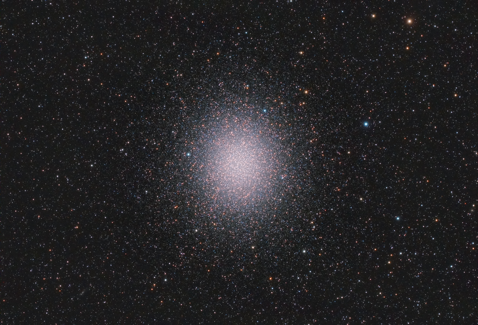 Omega-Centauri-lowres.JPG.a5529240dba516