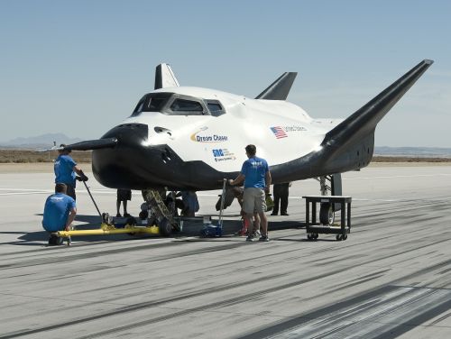 Dream_Chaser_pre-drop_tests.7.thumb.jpg.f02aef44edf1b538627a76a92d3187a0.jpg