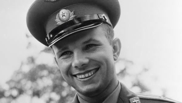 Yuri-Gagarin.jpg.e83615ff933fe93b0067ee481c94bc5c.jpg