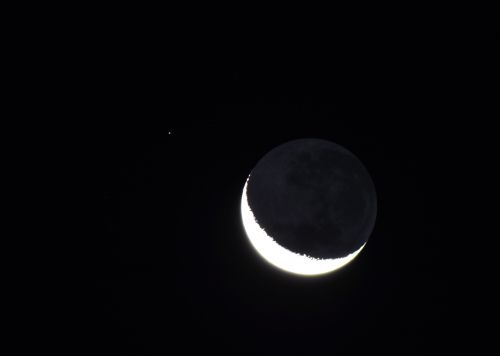 Luna y Asellus Australis.jpg