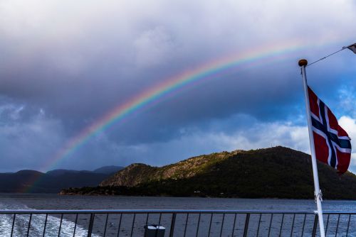 Arco iris supernumerarios.jpg