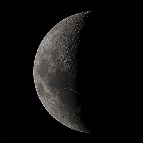 Luna  procesada RAW.jpg