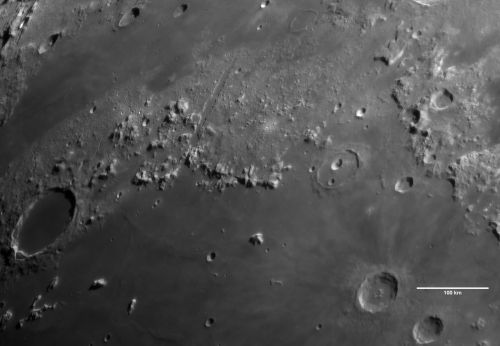 Luna_31-05-20_3600 mm de Focal scale.jpg