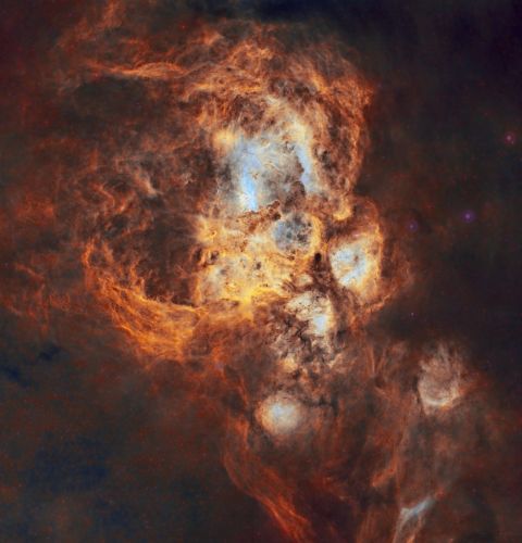 NGC6357_sinestrellas.jpg