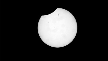 ecplipse-463937-161423.jpg
