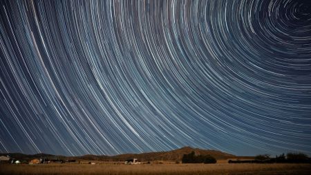 star_trails_1080.thumb.jpg.d9cc2fb5d1d9b5d89fb205422edb2919.jpg