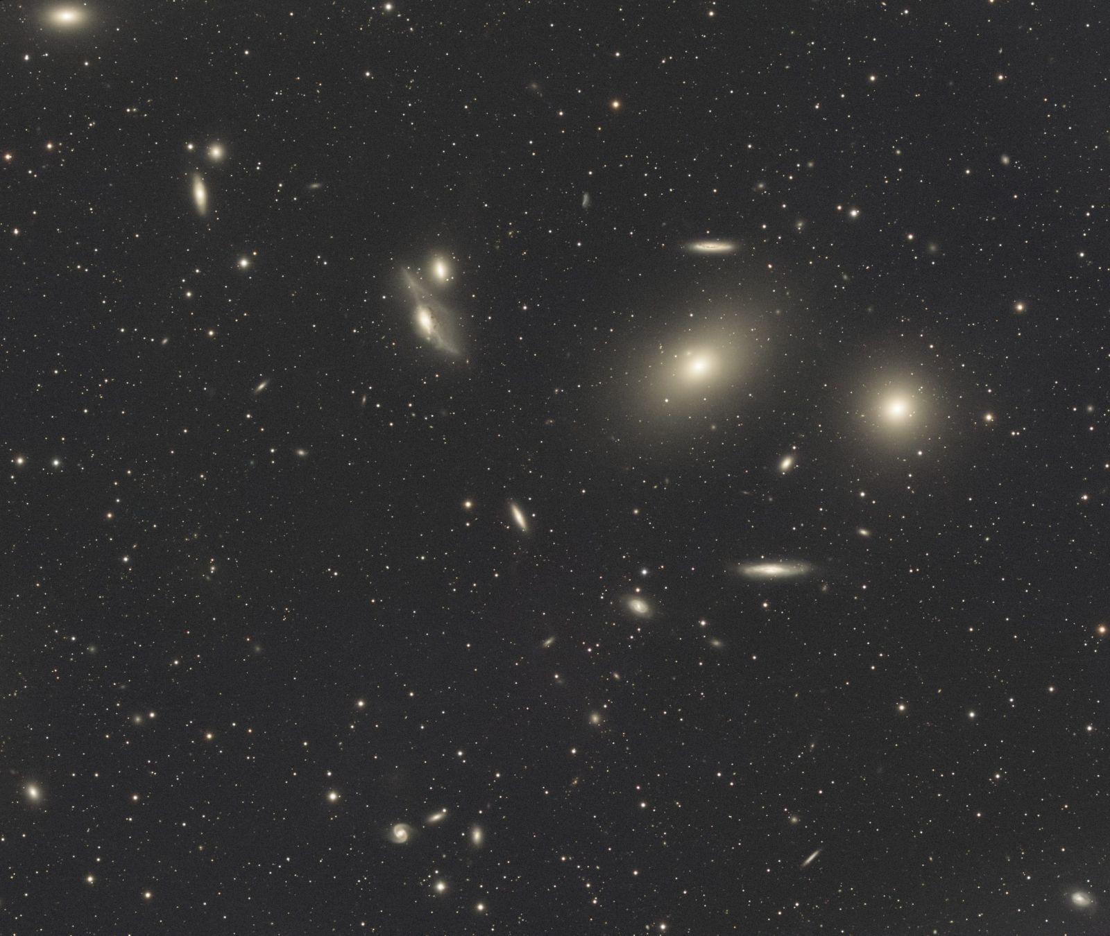 Cadena de Markarian y Cúmulo de Virgo-  Cámara CCD mono vs CMOS color