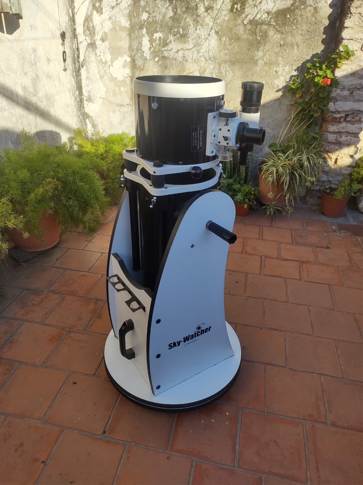 Vendo Sky Watcher 203 - 1200 mm flextube