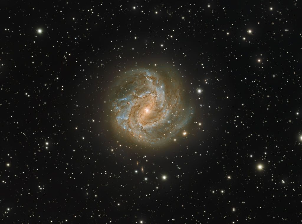 M83_final.jpg