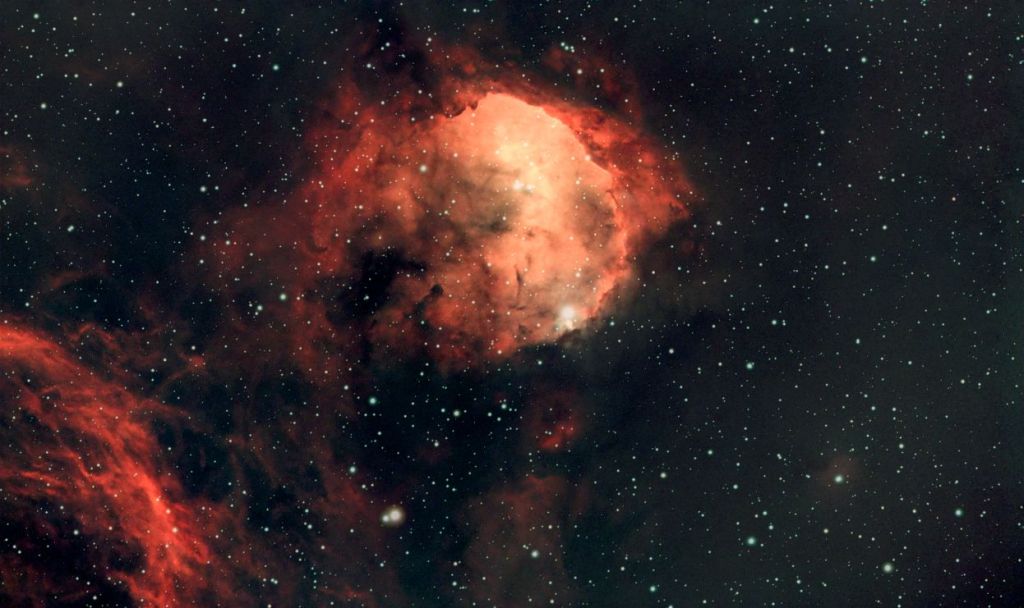 Nebulosa_Gabriela_Mistral.jpg
