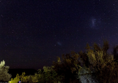 Nube Mayor y Menor de Magallanes en campo amplio